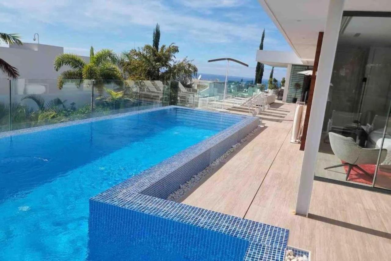 Luxury Villa Rebeka - Heated Pool And Jacuzzi Costa Adeje  Luaran gambar