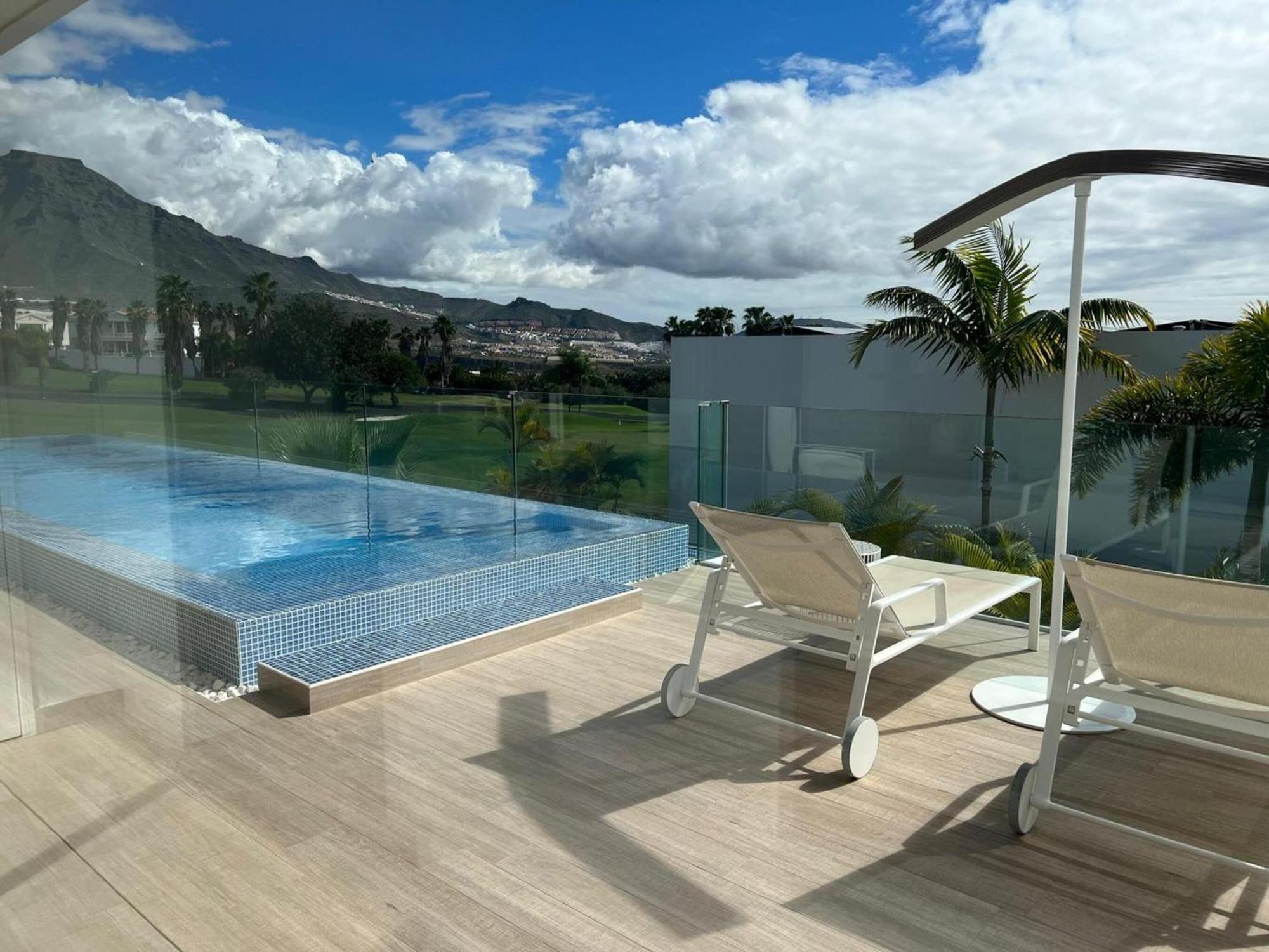 Luxury Villa Rebeka - Heated Pool And Jacuzzi Costa Adeje  Luaran gambar